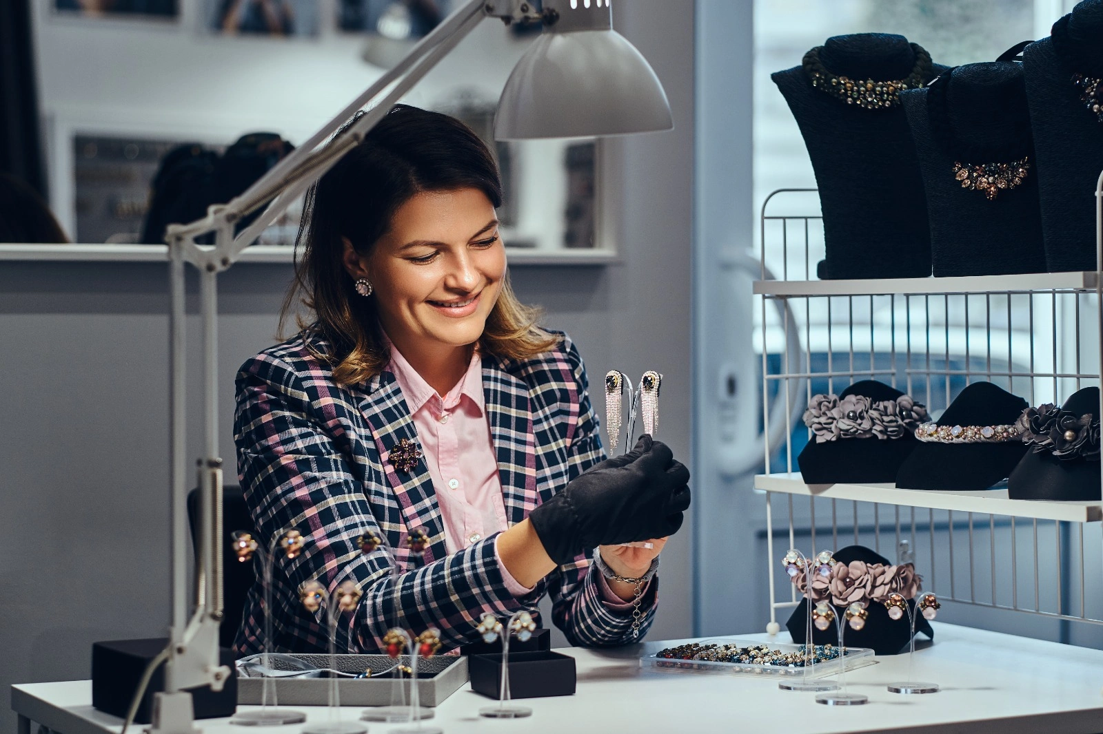 jewellery-electronics-and-fmcg